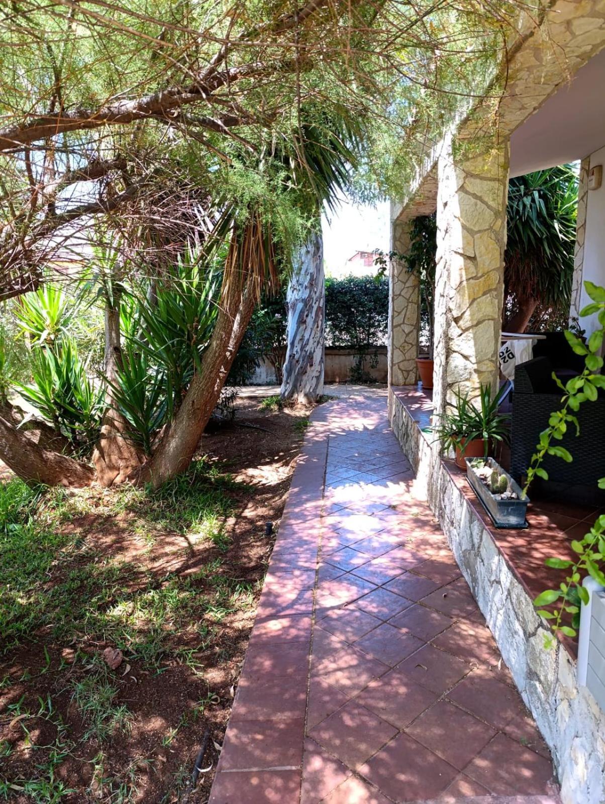 Casa In Giardino A Pochi Passi Dal Mare Palermo Exterior foto